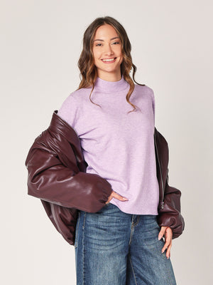 Übergroßes Wolfsjunges