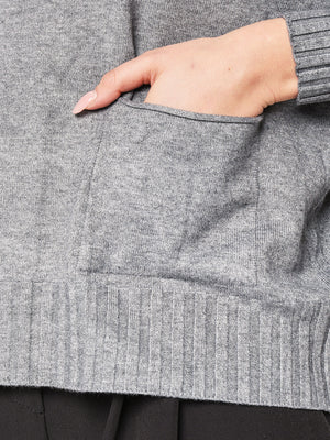 Pullover mit zwei Taschen