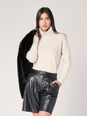 Rollkragenpullover mit Manschettenknöpfen 