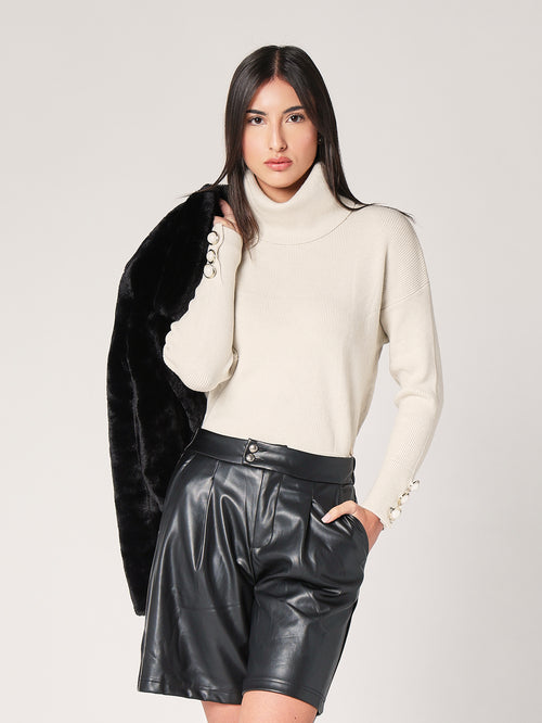 Rollkragenpullover mit Manschettenknöpfen 