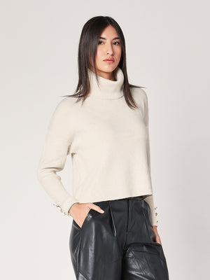 Rollkragenpullover mit Manschettenknöpfen 