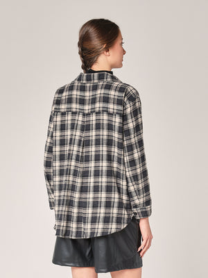 kariertes Flanellhemd