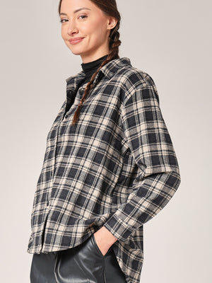 kariertes Flanellhemd