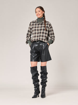 kariertes Flanellhemd