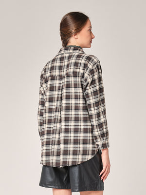 kariertes Flanellhemd