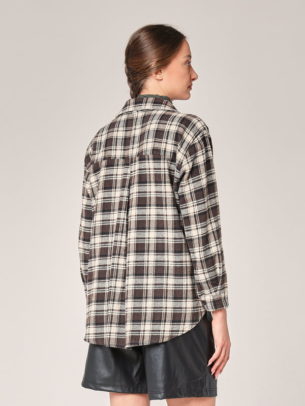 kariertes Flanellhemd