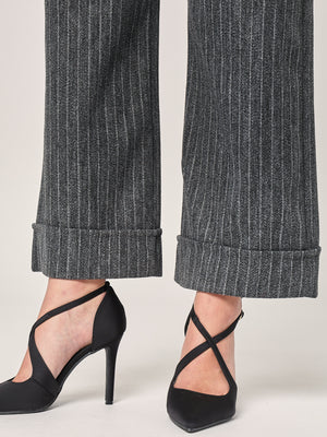 Pantalone a righe con risvolto