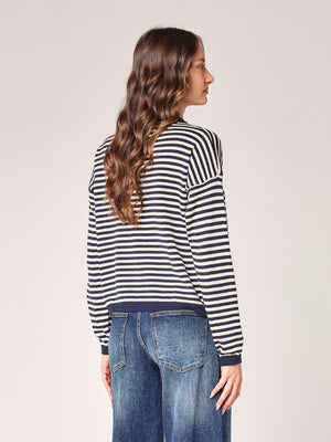 Gestreifter Pullover