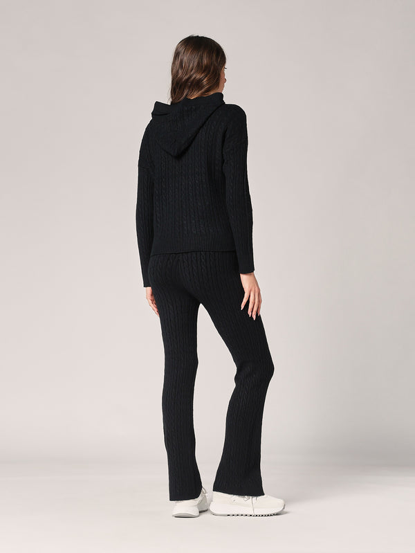 Komplett mit Zöpfen