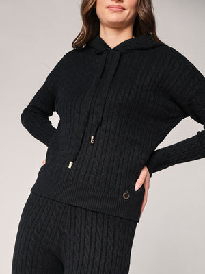 Komplett mit Zöpfen