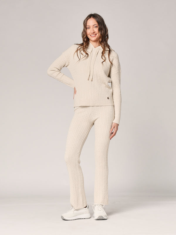 Komplett mit Zöpfen