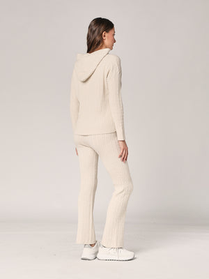 Komplett mit Zöpfen