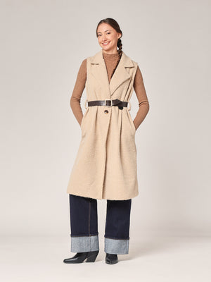 Langer ärmelloser Mantel