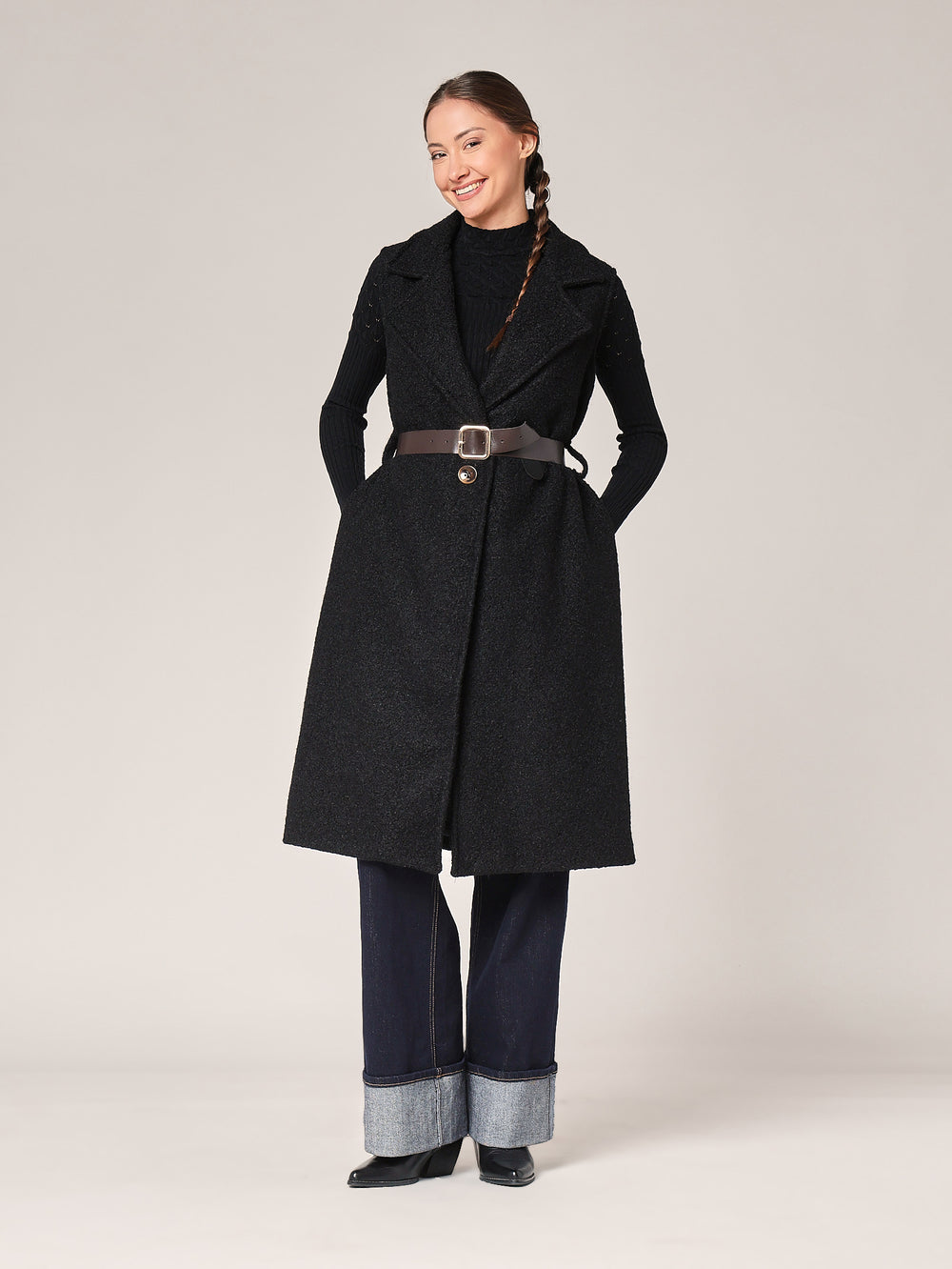 Langer ärmelloser Mantel