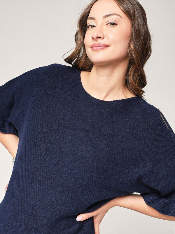 Trikot mit roten Händen