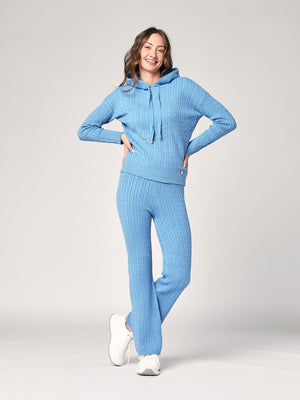 Komplett mit Zöpfen