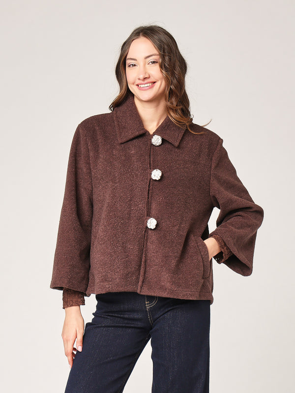 Kurzer Mantel mit 3 Knöpfen