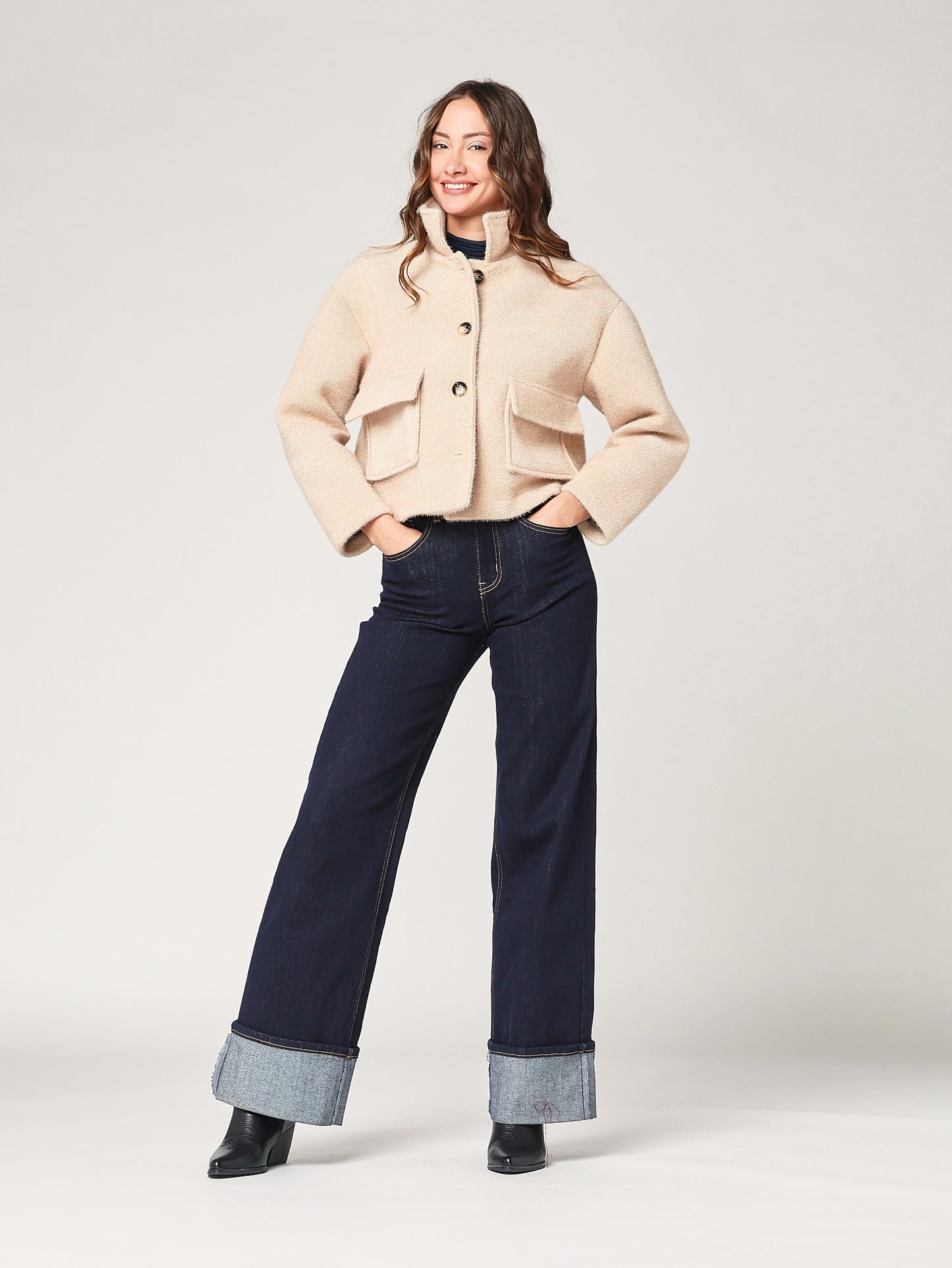 Cappotto corto due tasche