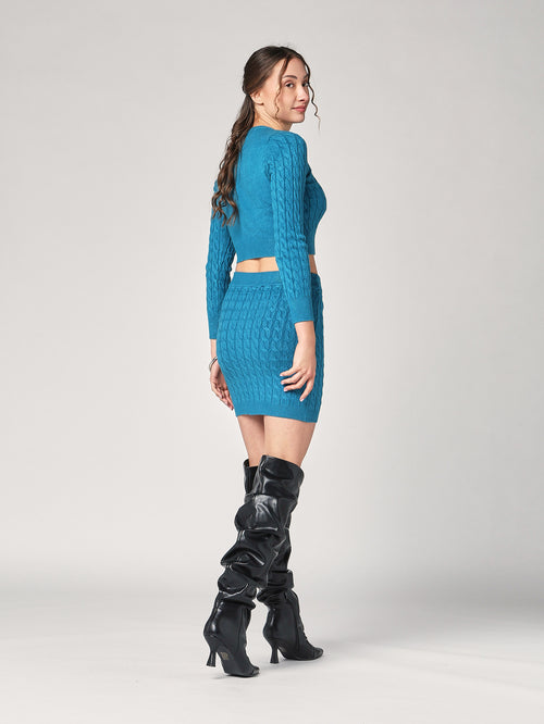 Completo golfino e gonna trecce