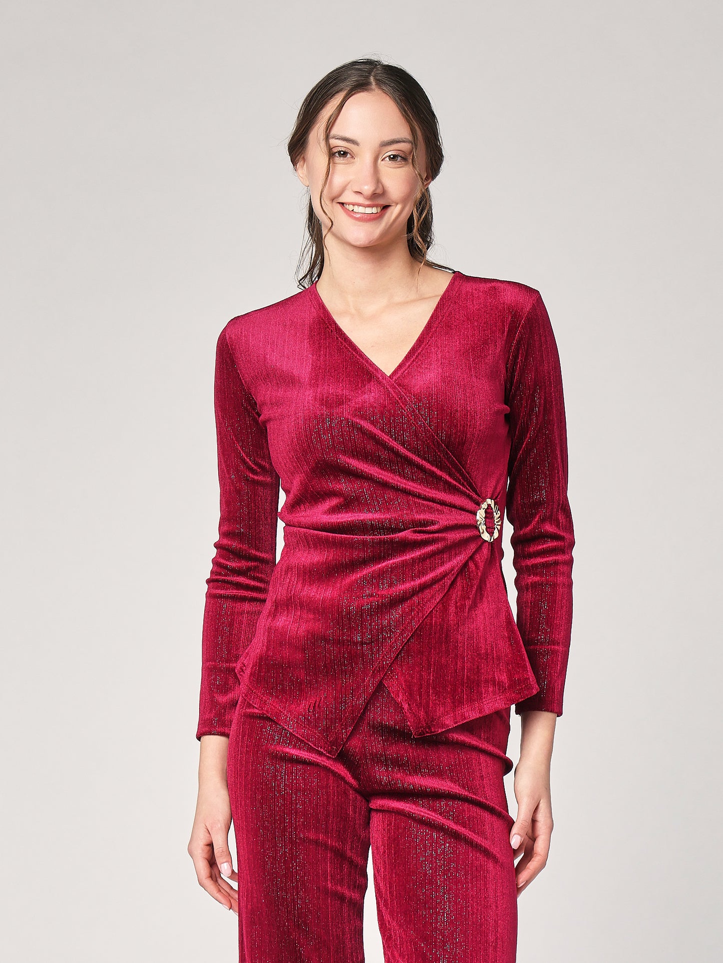 Maglia righe lurex e gioiello