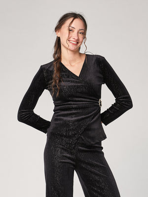 Maglia righe lurex e gioiello