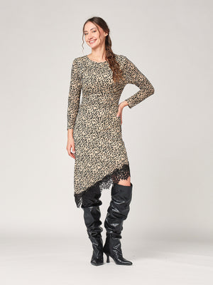 Abito lepoardato con punta