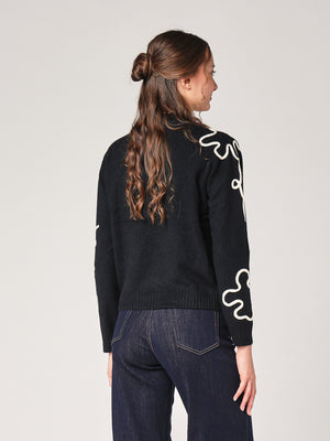 Maglia con ricamo davanti