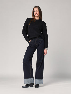 Maglia girocollo con trecce