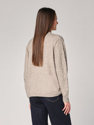 Maglia girocollo con trecce