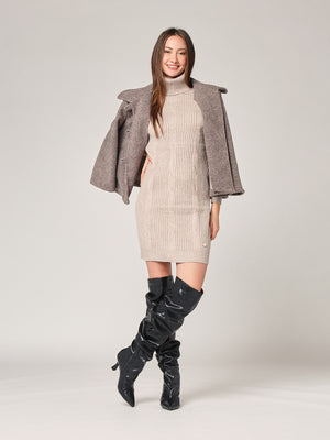 Abito maglia con trecce