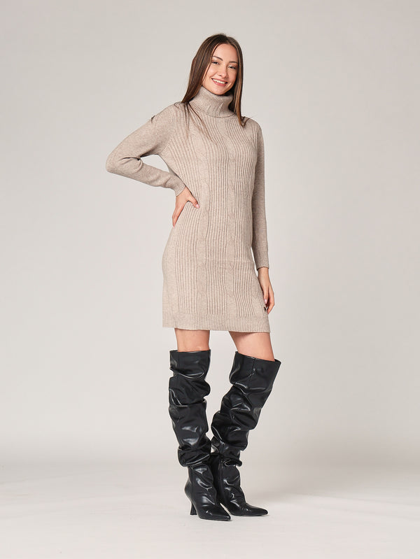 Abito maglia con trecce