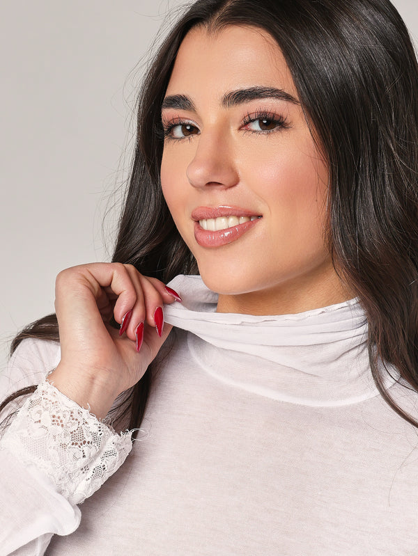 Dolcevita cashmere con pizzo