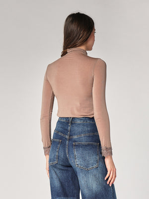 Dolcevita cashmere con pizzo