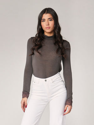 Dolcevita cashmere con pizzo