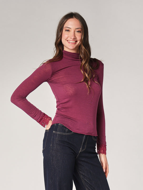 Dolcevita cashmere con pizzo