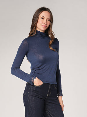 Dolcevita cashmere con pizzo