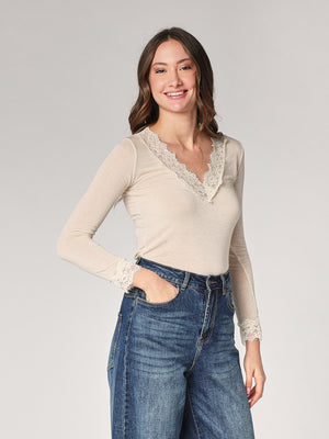 Maglia cashmere collo V pizzo