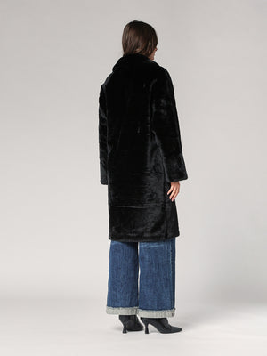 Pelliccia doppiopetto lunga