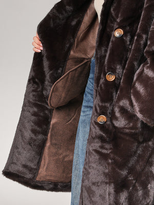 Pelliccia doppiopetto lunga