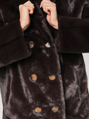 Pelliccia doppiopetto lunga