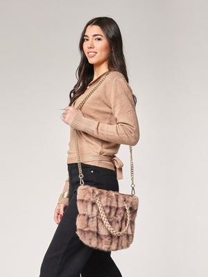 Borsa pelliccia mani trecce