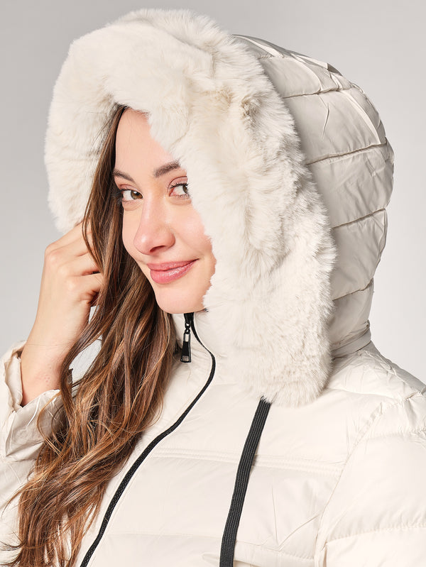 Piumino con cappuccio