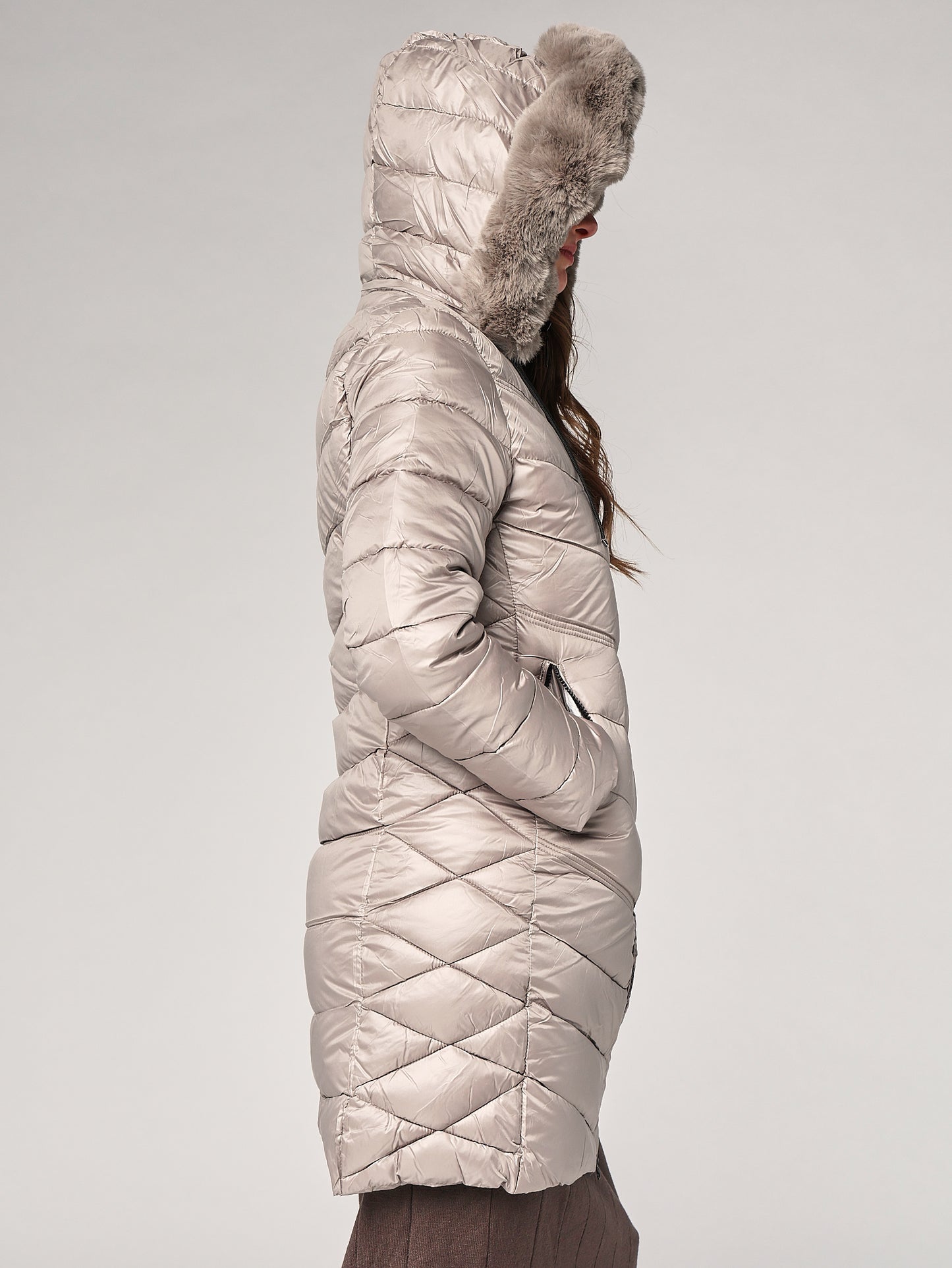 Piumino con cappuccio