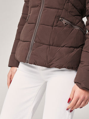 Piumino con cappuccio