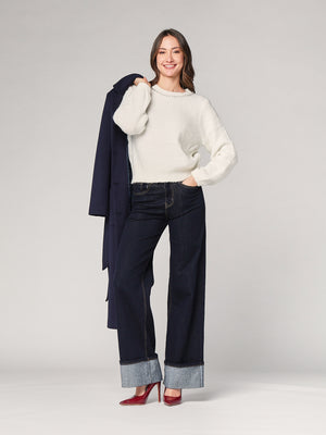 Maglia con paillettes e applicazioni