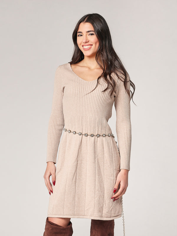 Abito maglia collo V