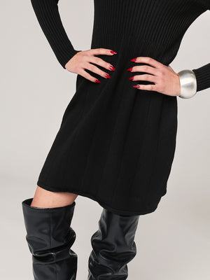 Abito maglia collo V