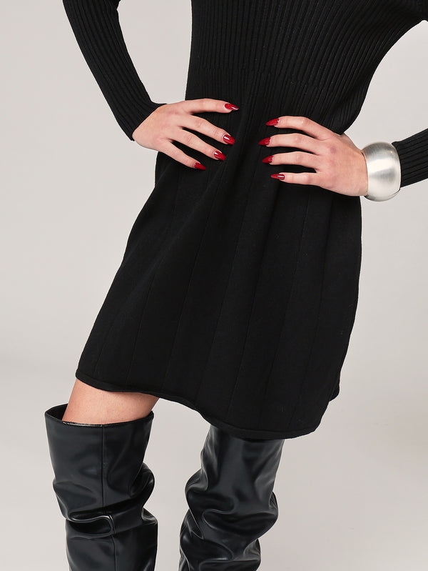 Abito maglia collo V