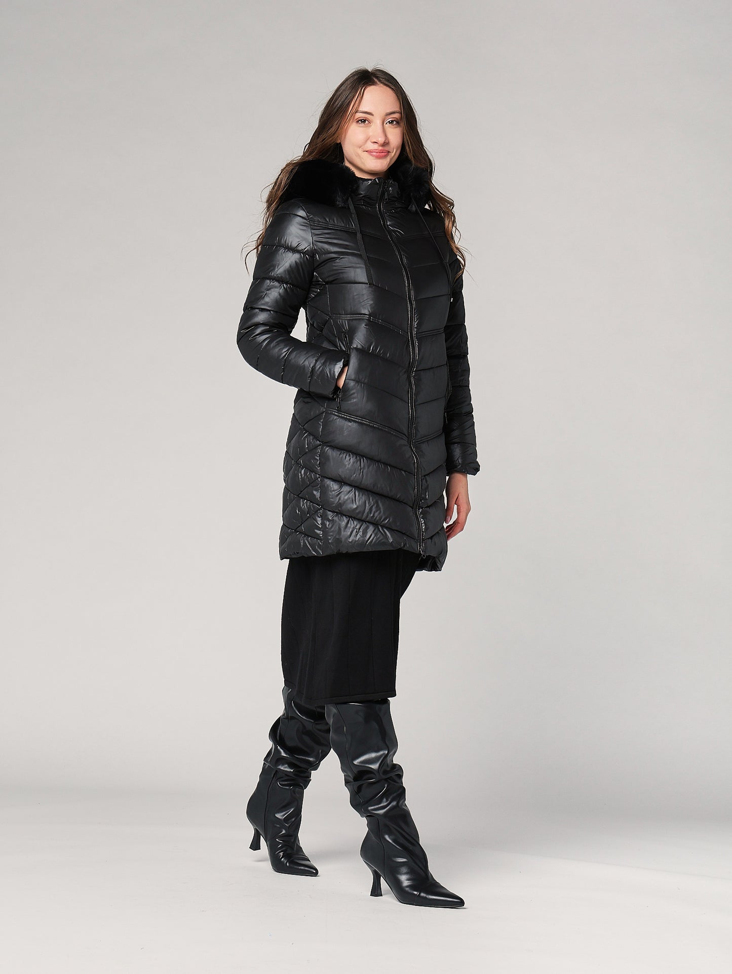 Piumino con cappuccio