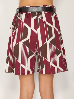 Shorts in fantasia geometrica